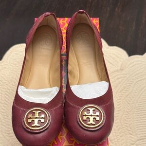 Tory Burch Wine Flats w/Gold Emblem